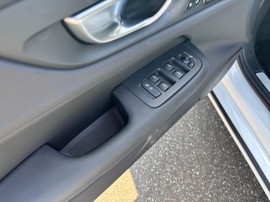 used 2024 Volvo S60 Recharge Plug-In Hybrid car, priced at $45,194