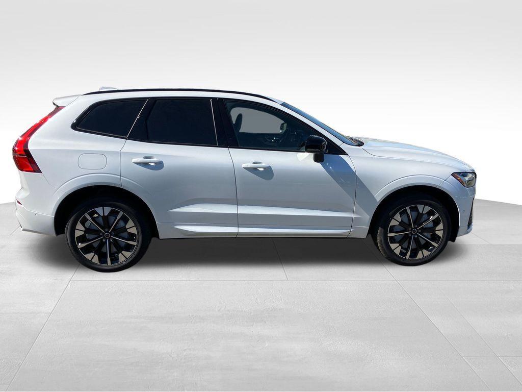 new 2026 Volvo XC60 Plug-In Hybrid car, priced at $71,203