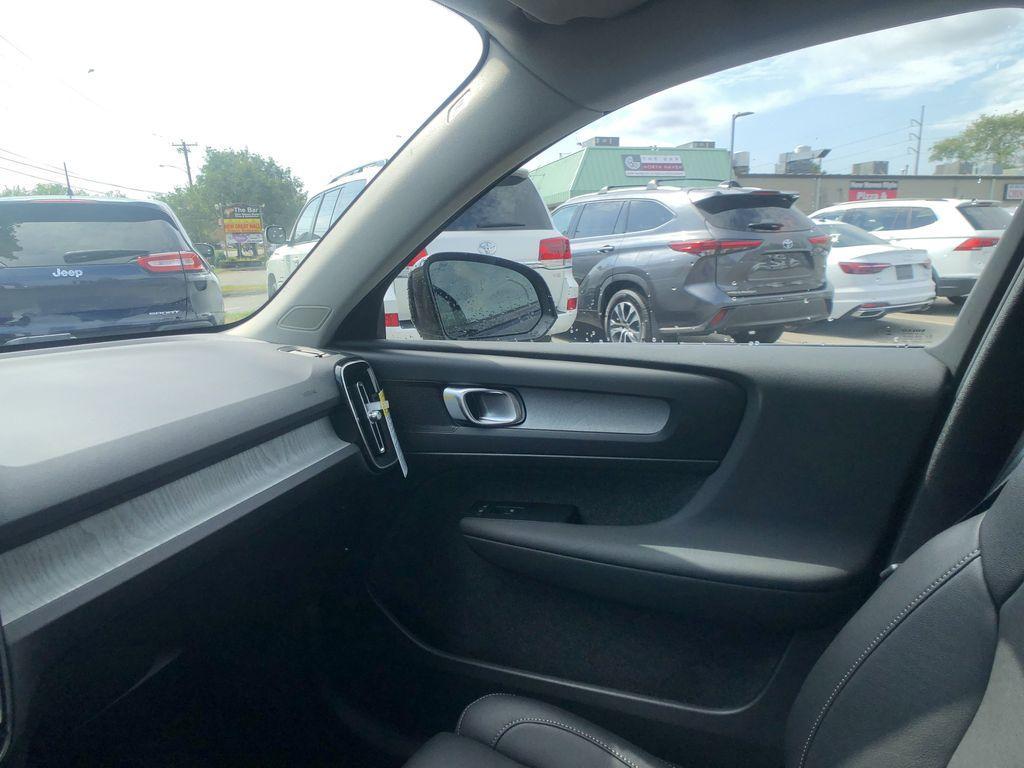 new 2026 Volvo XC40 car, priced at $45,948
