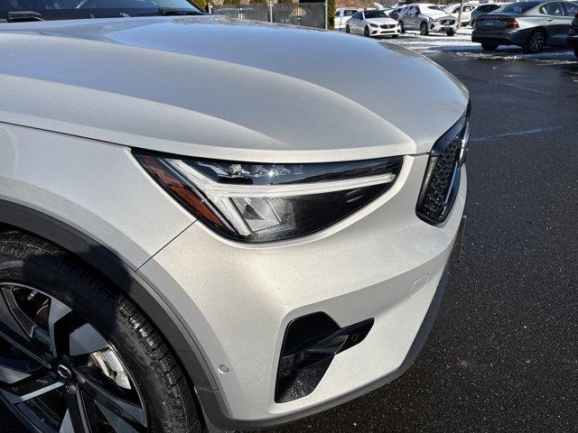 used 2025 Volvo XC40 car, priced at $33,900