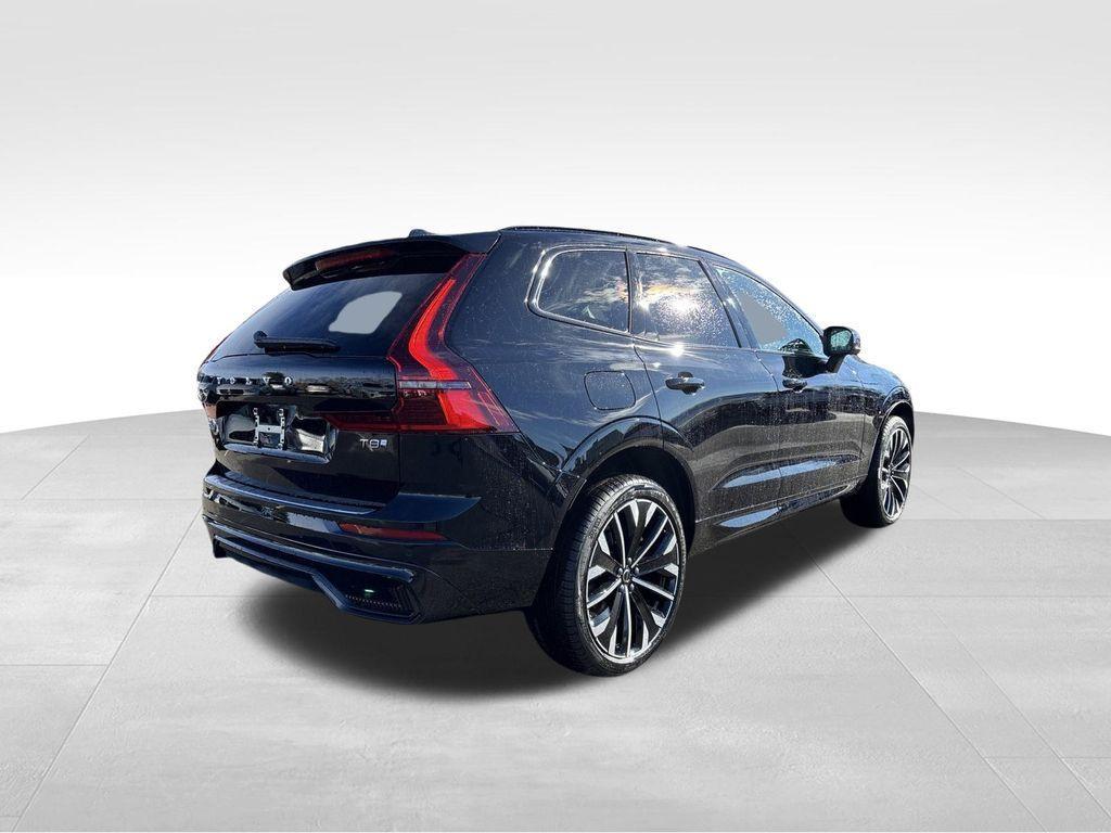 new 2026 Volvo XC60 Plug-In Hybrid car, priced at $72,485