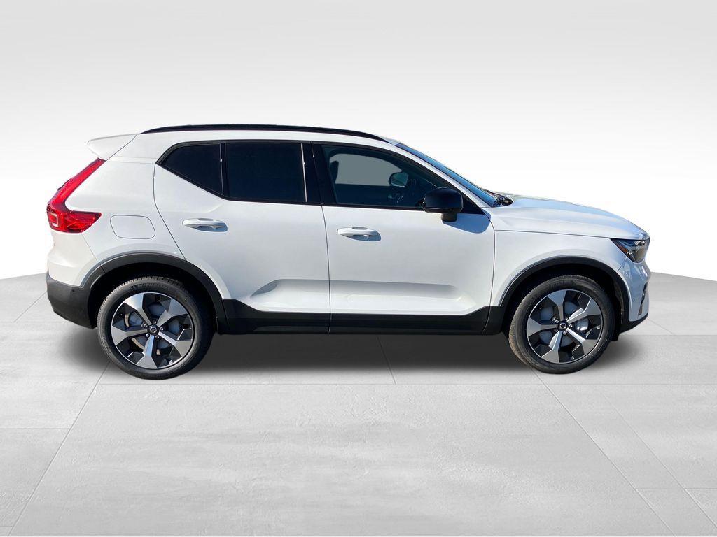 new 2026 Volvo XC40 car, priced at $52,058