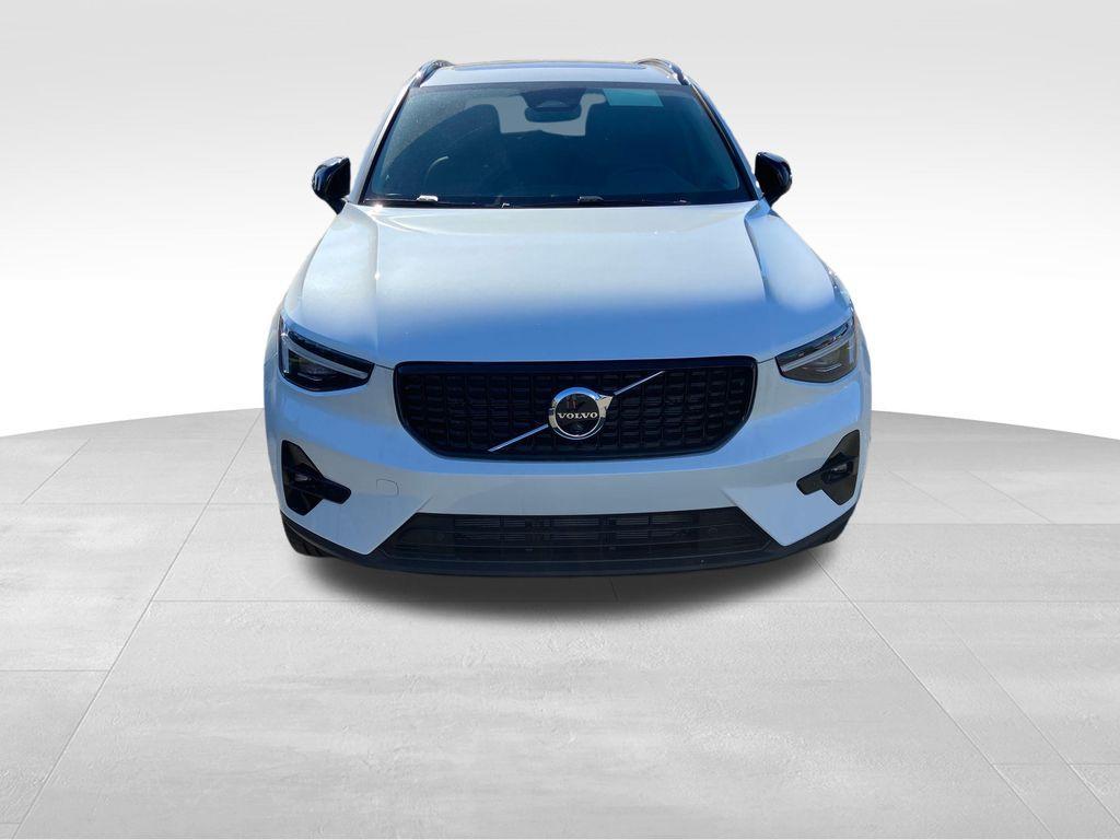 new 2026 Volvo XC40 car, priced at $52,058