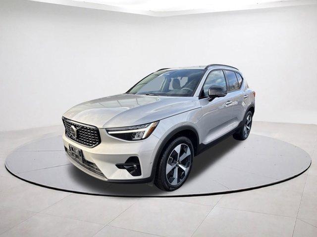 used 2025 Volvo XC40 car, priced at $32,967