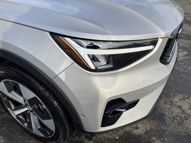 used 2025 Volvo XC40 car, priced at $32,967