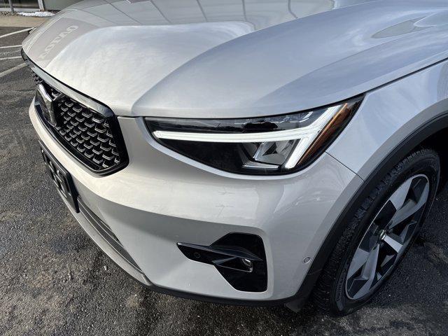 used 2025 Volvo XC40 car, priced at $32,967