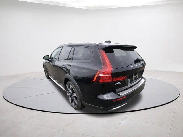new 2025 Volvo V60 Cross Country car, priced at $49,995