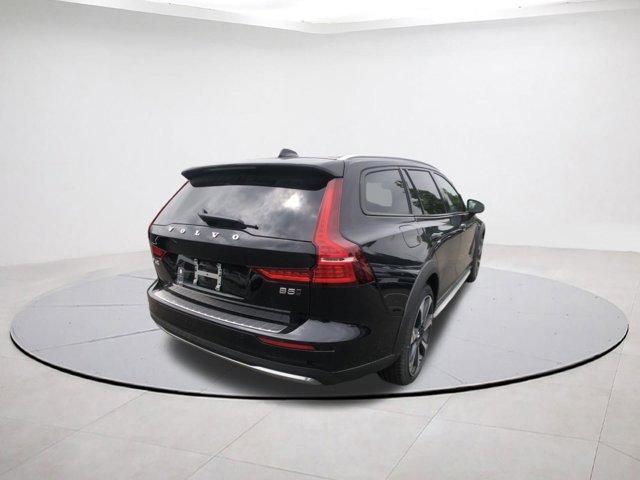 new 2025 Volvo V60 Cross Country car, priced at $49,995