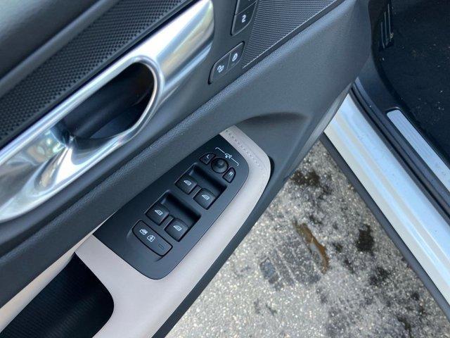 new 2026 Volvo XC60 Plug-In Hybrid car, priced at $66,655