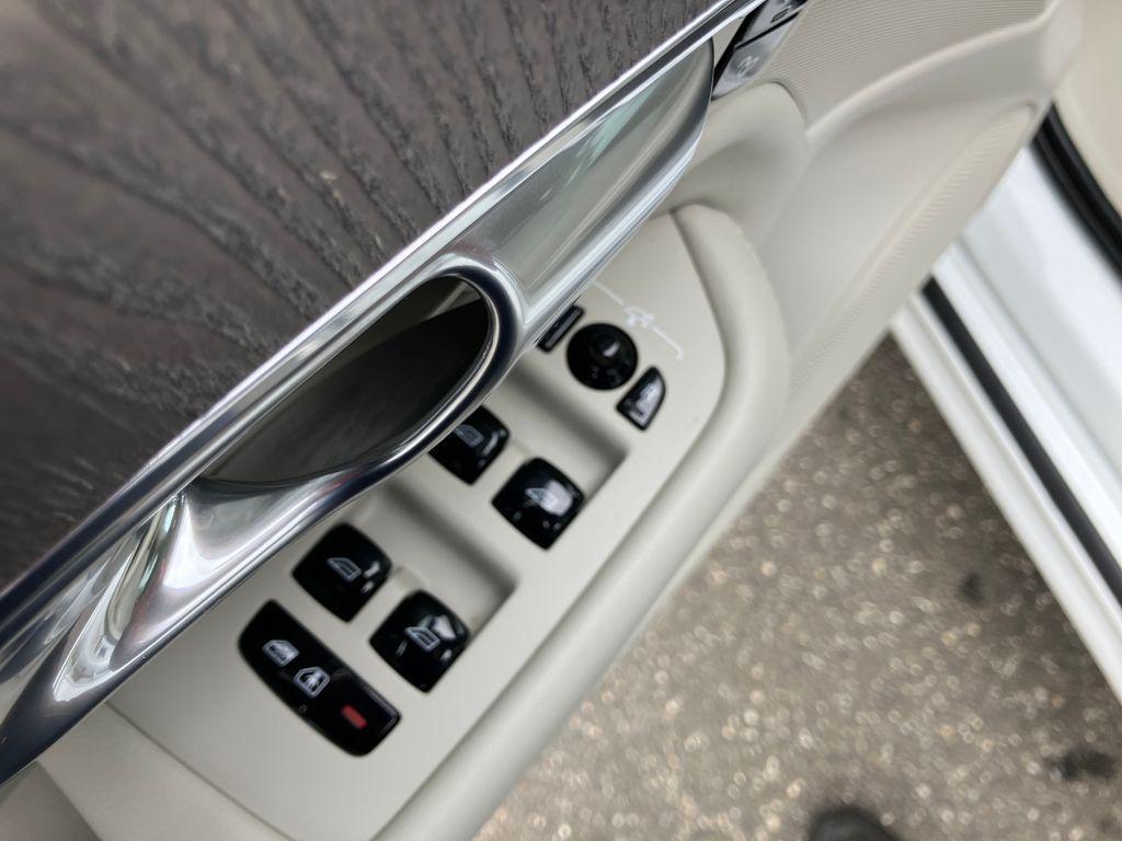 used 2023 Volvo XC90 Recharge Plug-In Hybrid car, priced at $41,324