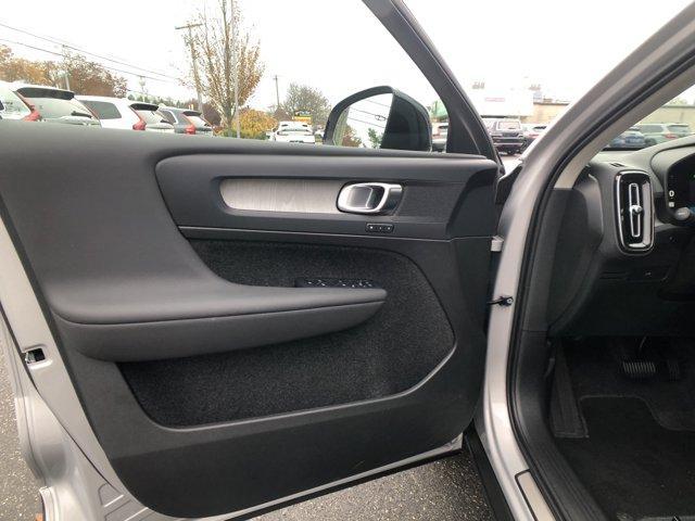 used 2025 Volvo XC40 car, priced at $31,227