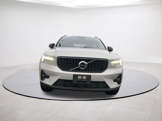 used 2025 Volvo XC40 car, priced at $31,227
