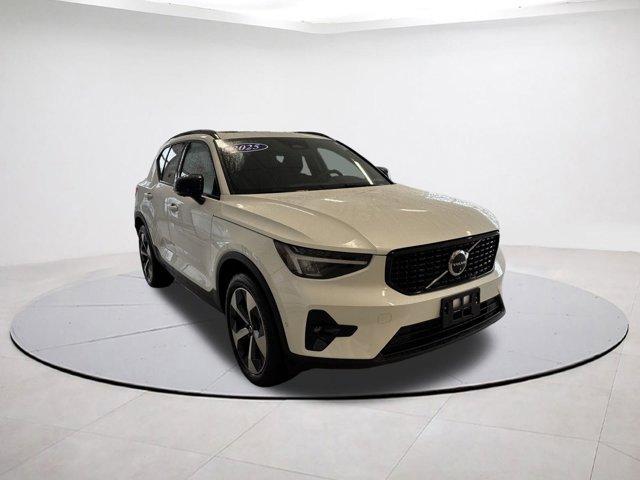 used 2025 Volvo XC40 car, priced at $34,200