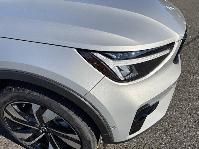 used 2025 Volvo XC40 car, priced at $33,890