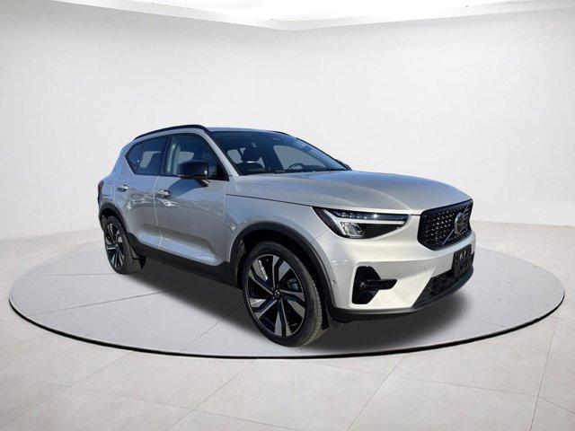 used 2025 Volvo XC40 car, priced at $33,890