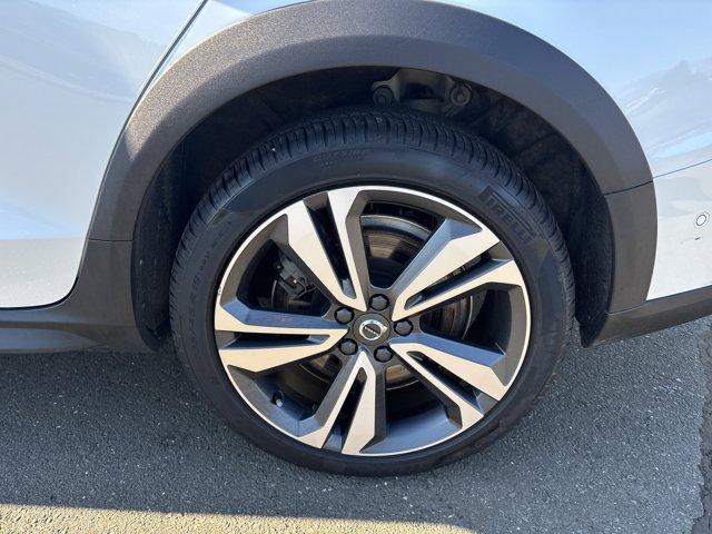 used 2023 Volvo V60 Cross Country car, priced at $34,888