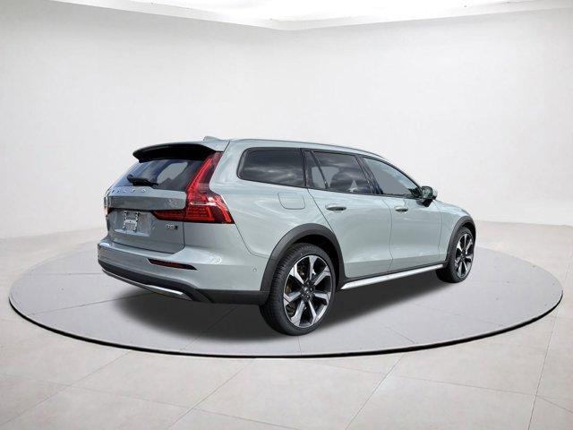 new 2026 Volvo V60 Cross Country car, priced at $61,015