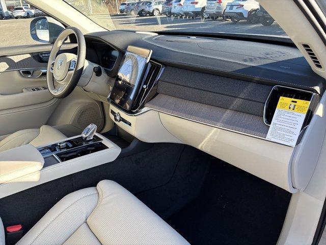 new 2026 Volvo XC90 car, priced at $69,901