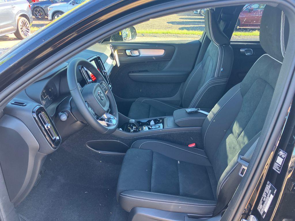 new 2026 Volvo XC40 car, priced at $56,083