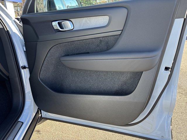 new 2026 Volvo XC40 car, priced at $50,150