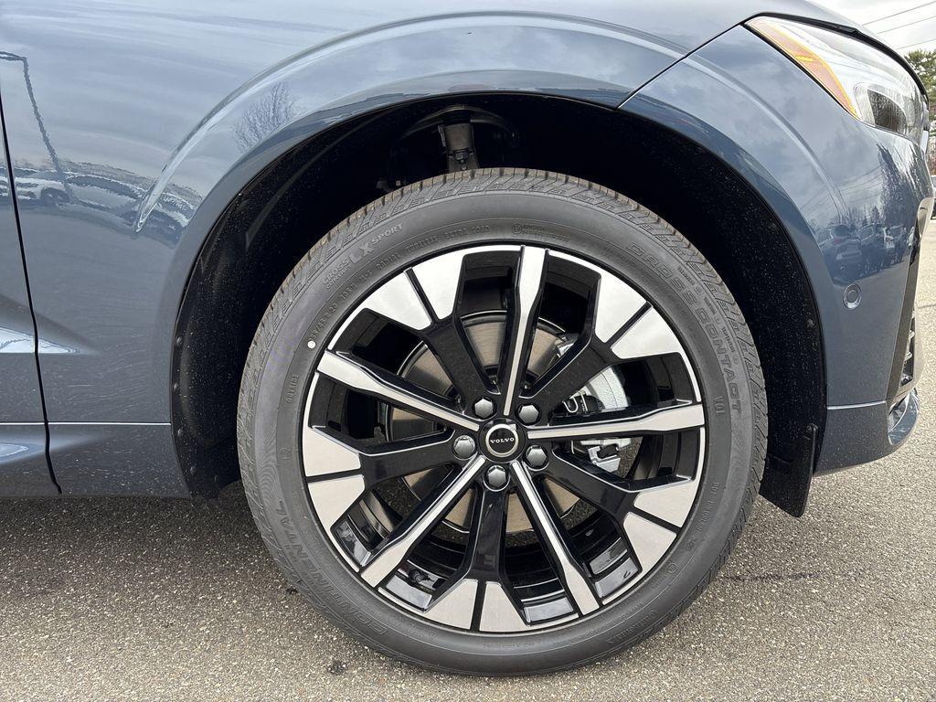 new 2026 Volvo XC60 car, priced at $55,783