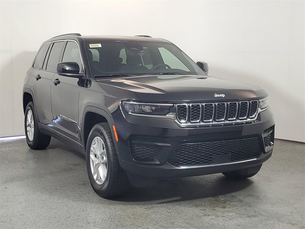 new 2025 Jeep Grand Cherokee car, priced at $34,483