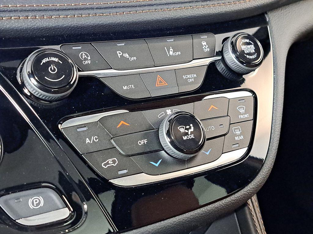 new 2026 Chrysler Pacifica car, priced at $52,095