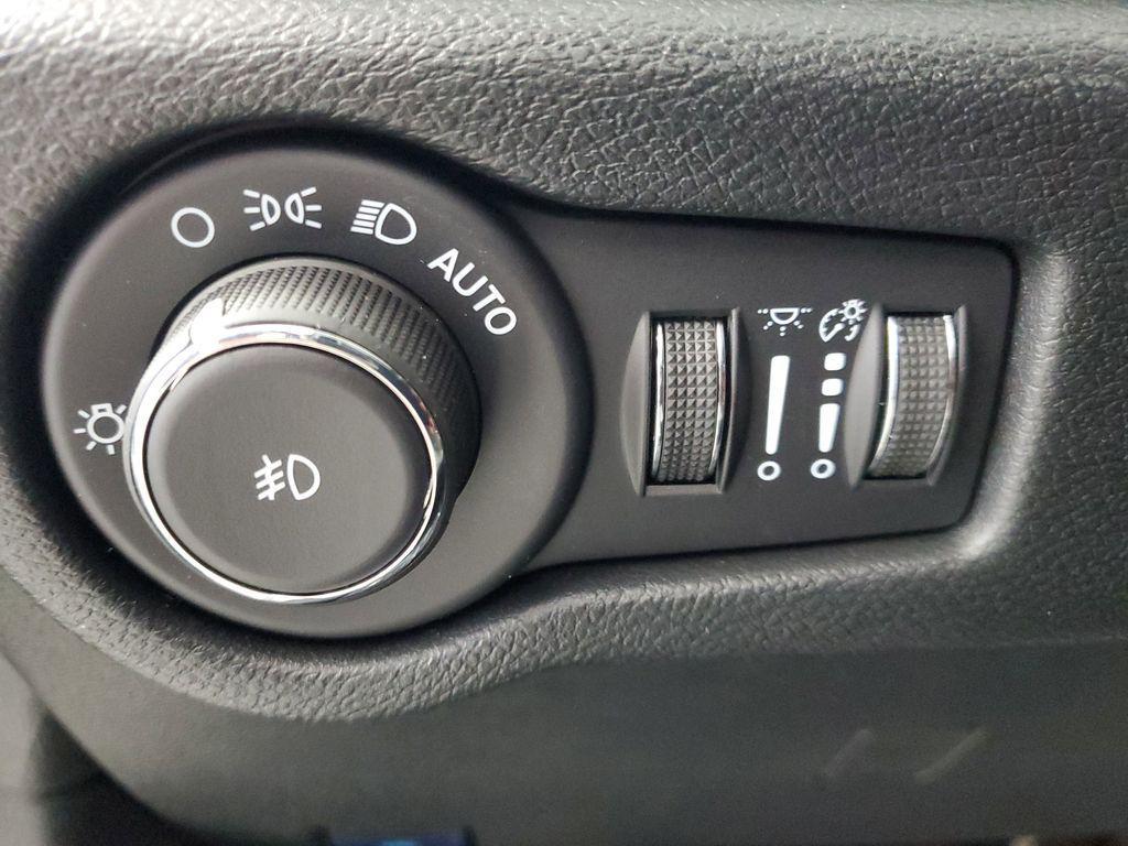 new 2026 Chrysler Pacifica car, priced at $39,371