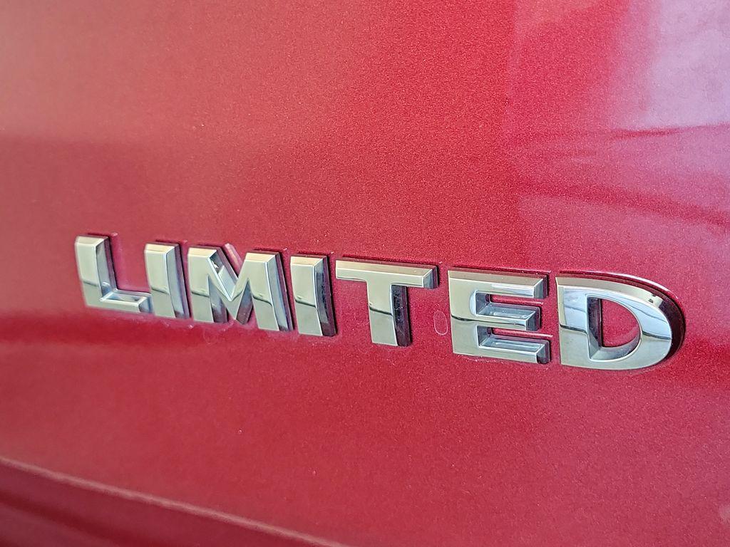 used 2020 Jeep Grand Cherokee car, priced at $24,464