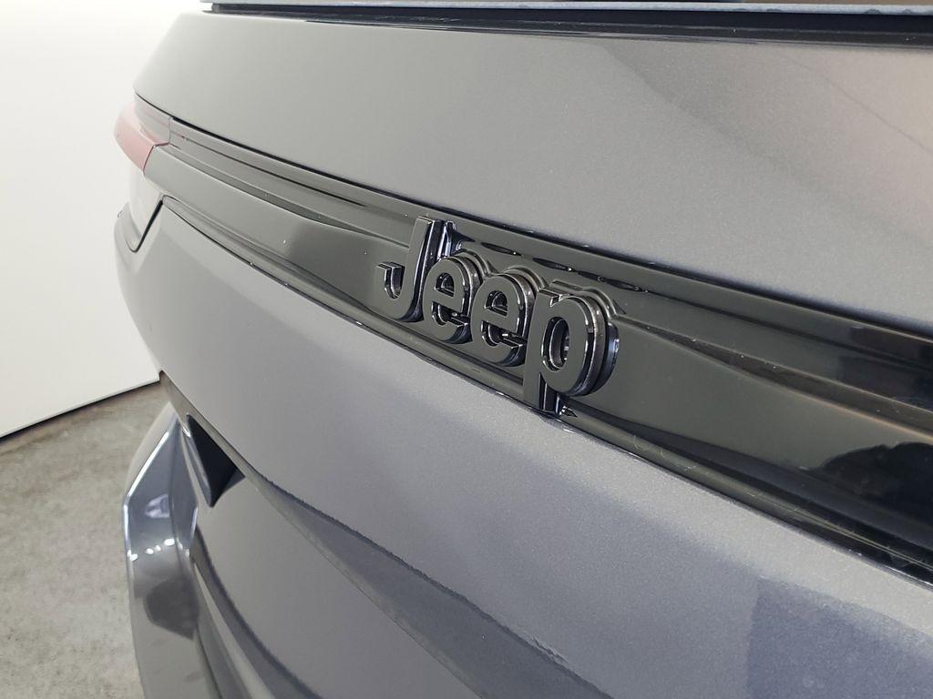 new 2025 Jeep Grand Cherokee car, priced at $36,883