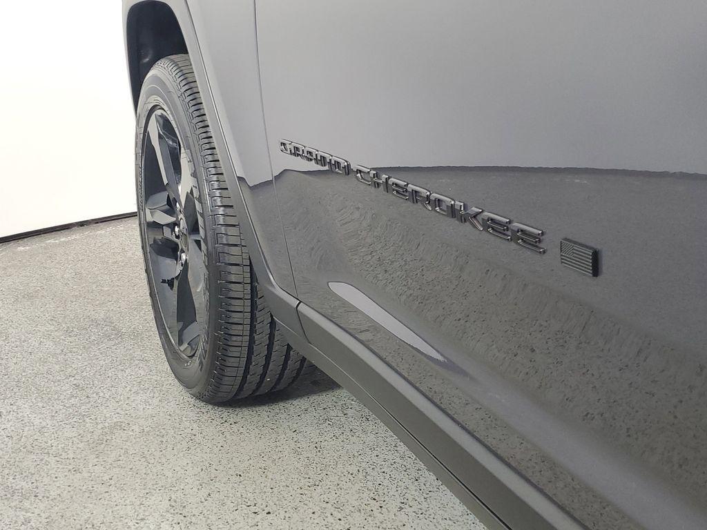 new 2025 Jeep Grand Cherokee car, priced at $36,883