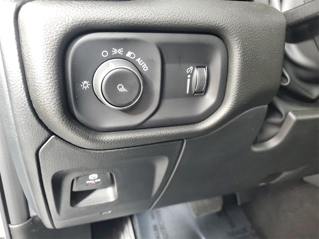 new 2025 Ram 1500 car, priced at $33,801