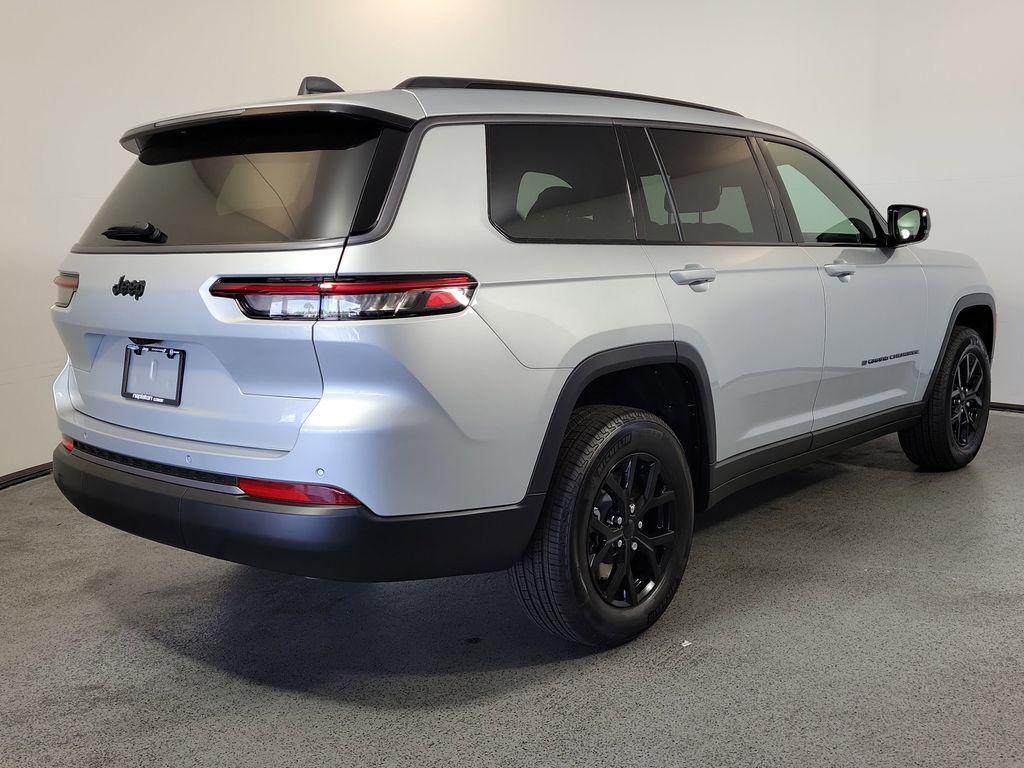 new 2026 Jeep Grand Cherokee L car, priced at $41,137