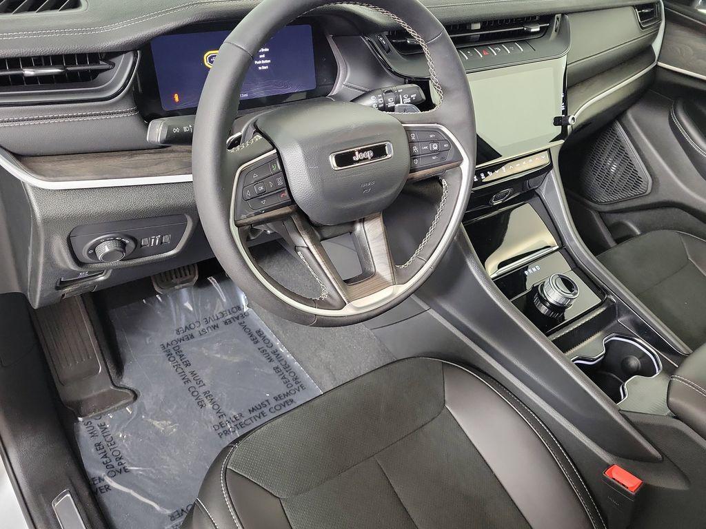 new 2026 Jeep Grand Cherokee L car, priced at $41,137
