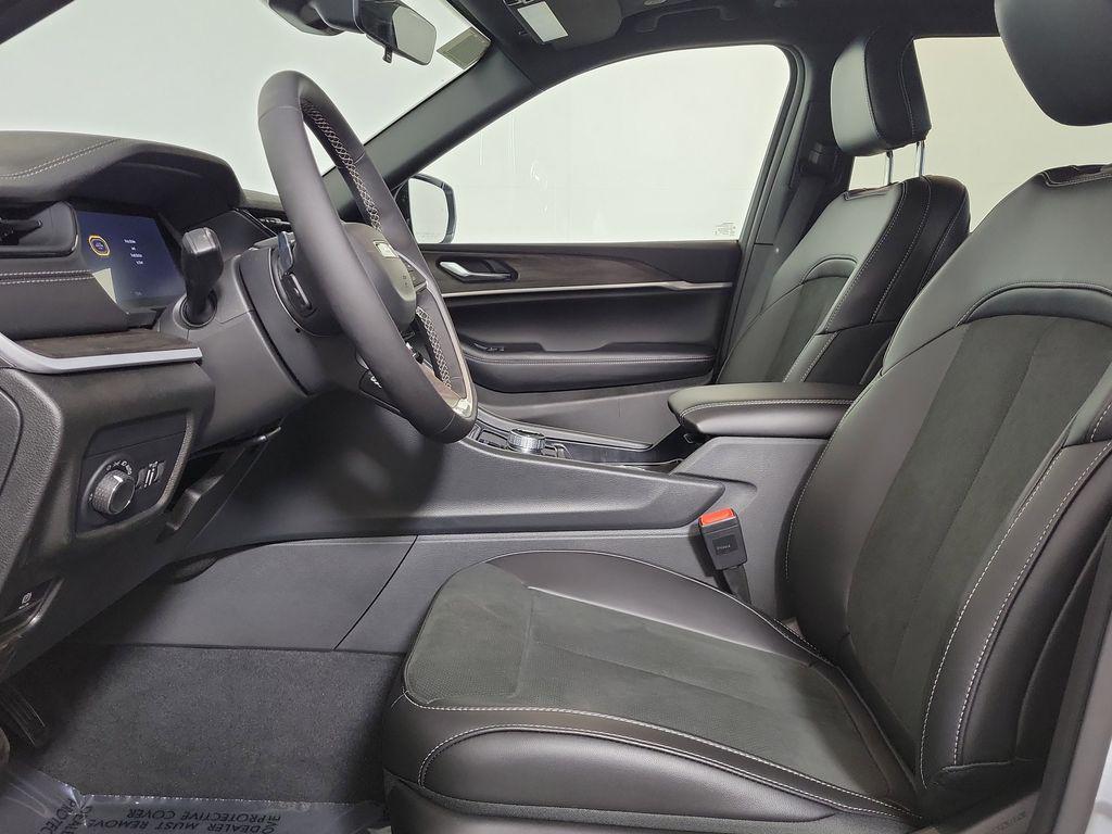 new 2026 Jeep Grand Cherokee L car, priced at $41,137