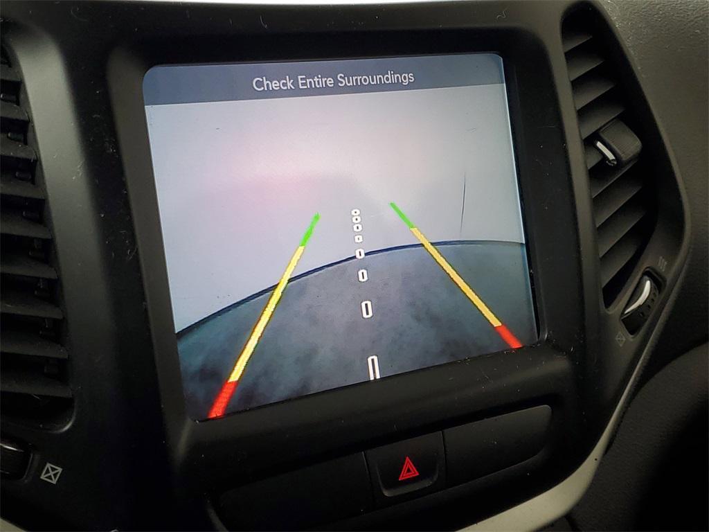 used 2018 Jeep Cherokee car, priced at $13,188