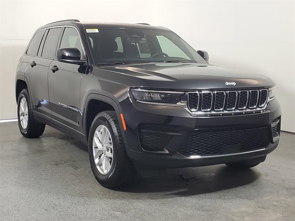 new 2025 Jeep Grand Cherokee car, priced at $34,897