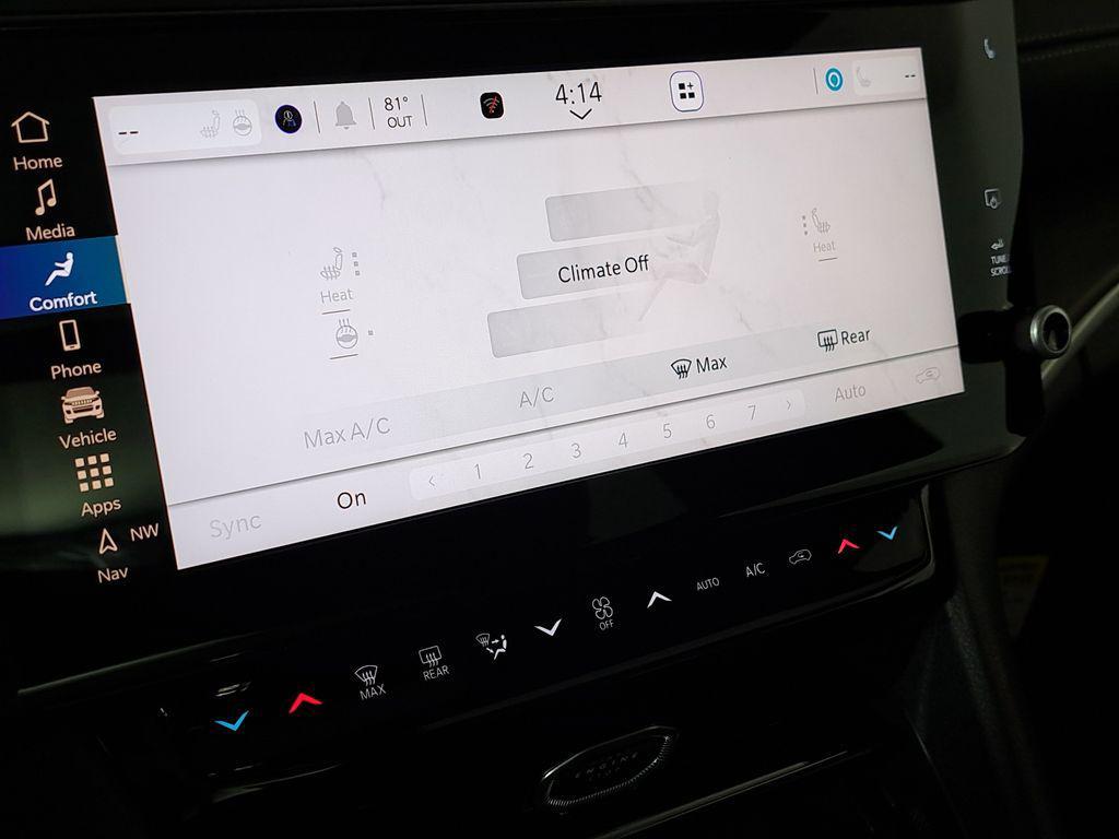 new 2026 Jeep Grand Cherokee car, priced at $44,626