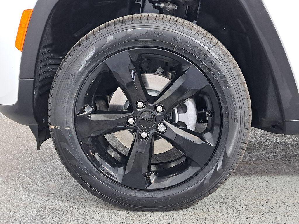 new 2026 Jeep Grand Cherokee car, priced at $44,626