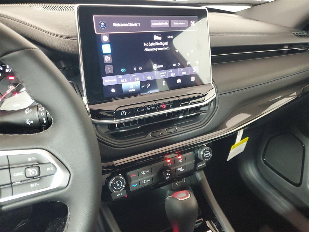 new 2026 Jeep Compass car, priced at $30,277