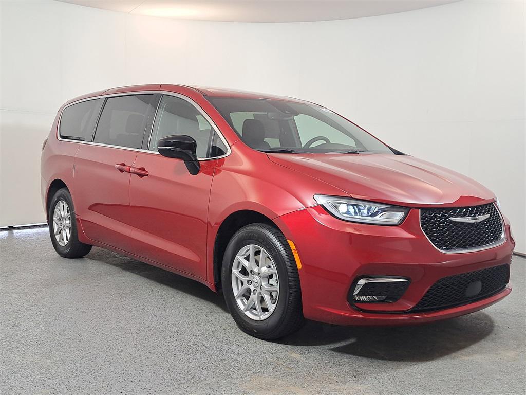 new 2026 Chrysler Pacifica car, priced at $36,460