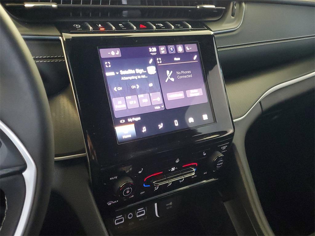 used 2025 Jeep Grand Cherokee L car, priced at $34,488