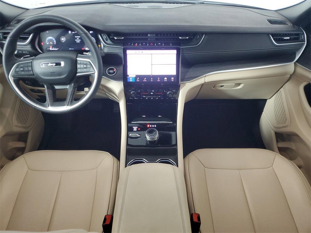 used 2025 Jeep Grand Cherokee car, priced at $35,988