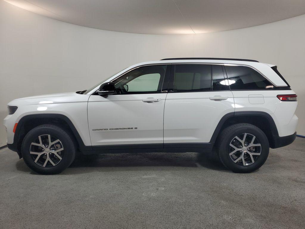 used 2025 Jeep Grand Cherokee car, priced at $33,688