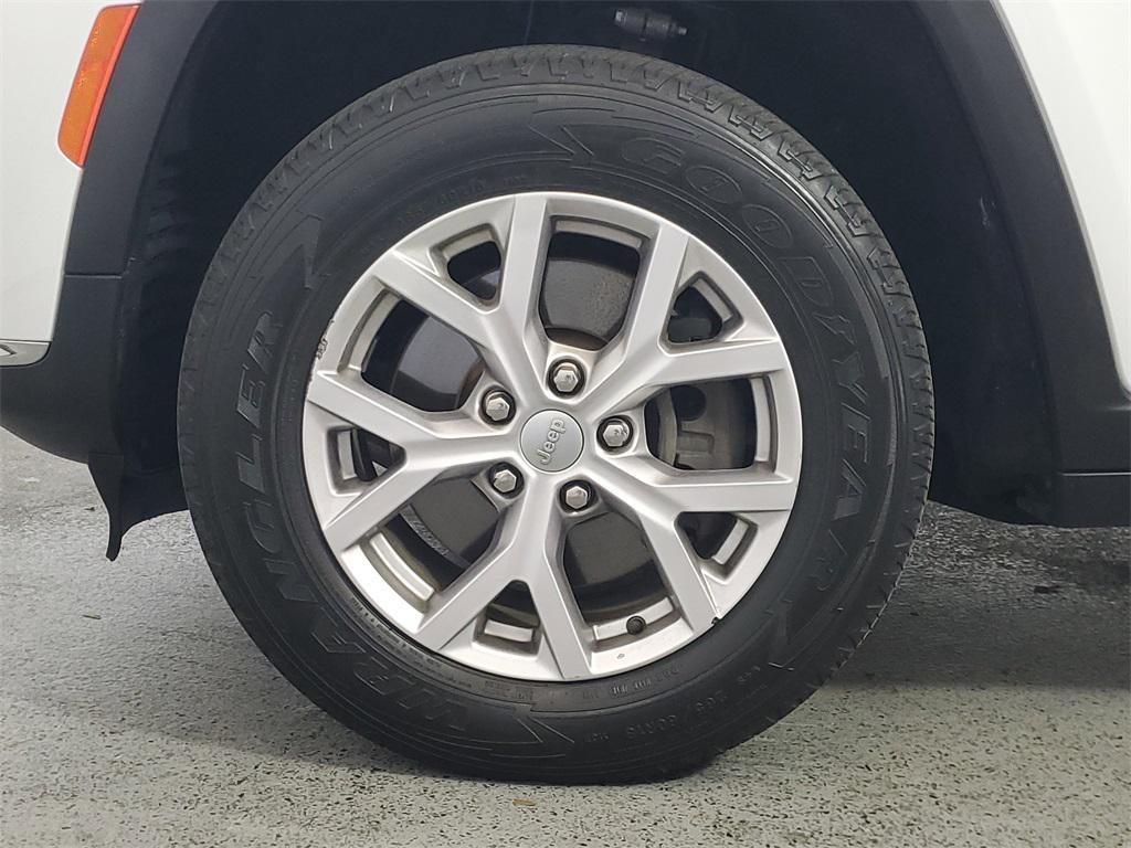 used 2022 Jeep Grand Cherokee L car, priced at $23,488