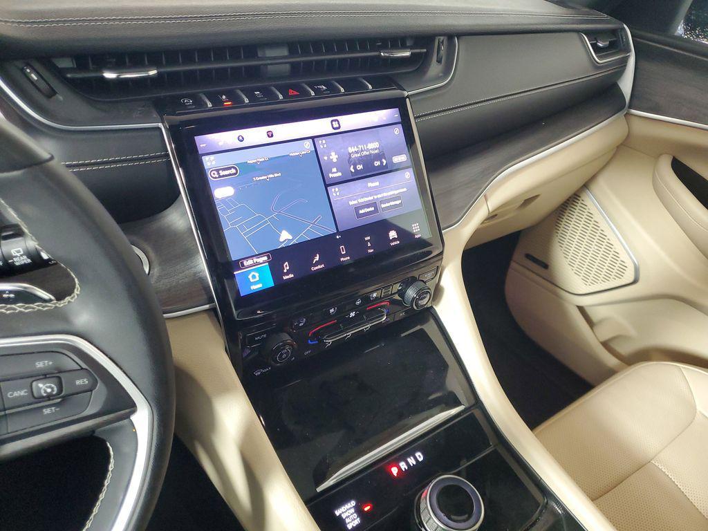 used 2025 Jeep Grand Cherokee car, priced at $37,288