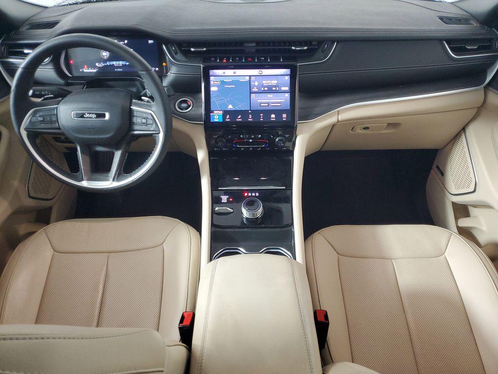 used 2025 Jeep Grand Cherokee car, priced at $37,288