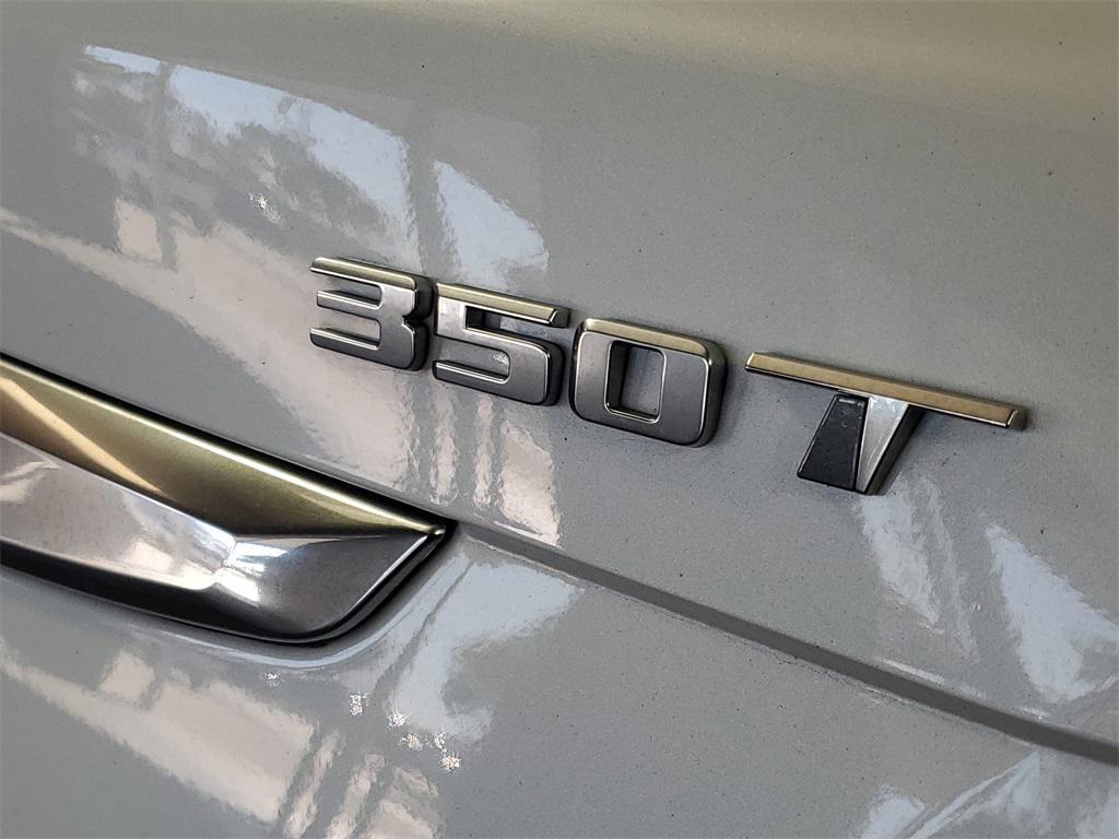 used 2023 Cadillac XT5 car, priced at $25,988