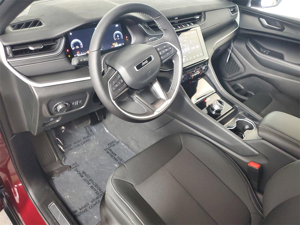 new 2025 Jeep Grand Cherokee car, priced at $35,203