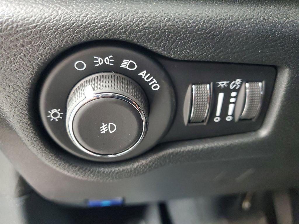 new 2026 Chrysler Pacifica car, priced at $39,821